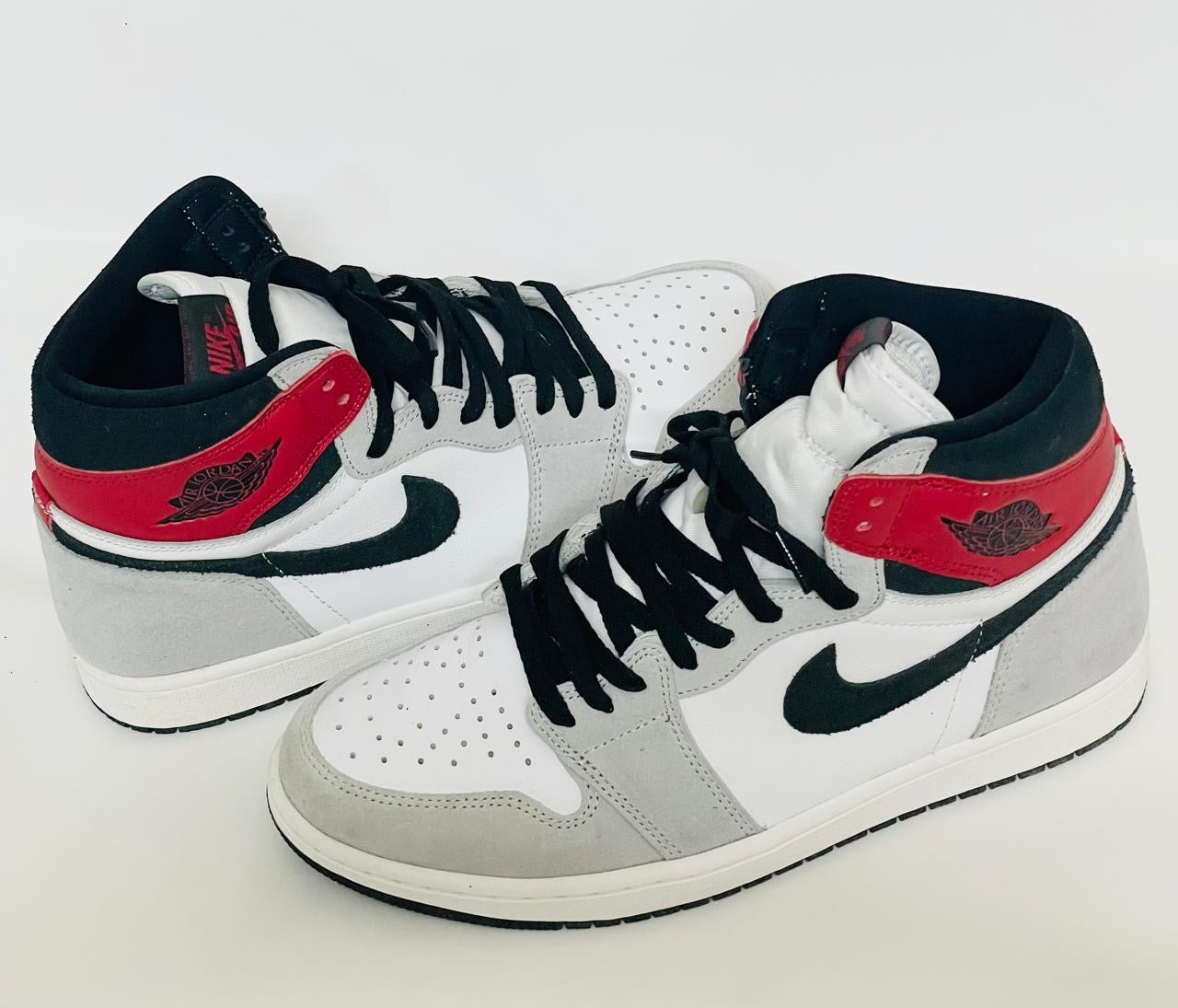 AJ1 Smoke Grey